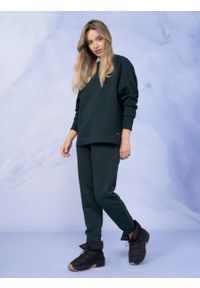 outhorn - Bluza oversize bez kaptura damska. Okazja: na co dzień. Typ kołnierza: bez kaptura. Materiał: bawełna, dresówka, poliester, dzianina. Długość rękawa: raglanowy rękaw. Styl: casual