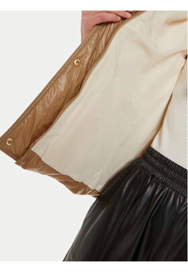 Liu Jo Kurtka puchowa WF4166 T2709 Beżowy Regular Fit. Kolor: beżowy. Materiał: syntetyk