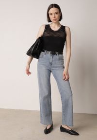 Born2be - Czarny Bawełniany Top z Koronkową Górą Beralia. Okazja: na co dzień. Kolor: czarny. Materiał: bawełna, koronka. Wzór: aplikacja. Styl: casual #6