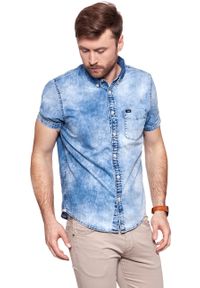 Lee - KOSZULA MĘSKA KRÓTKI RĘKAW RĘKAW LEE BUTTON DOWN SHIRT DAYLIGHT BLAZE L886PGRS. Typ kołnierza: button down. Materiał: jeans. Długość rękawa: krótki rękaw. Długość: krótkie #5