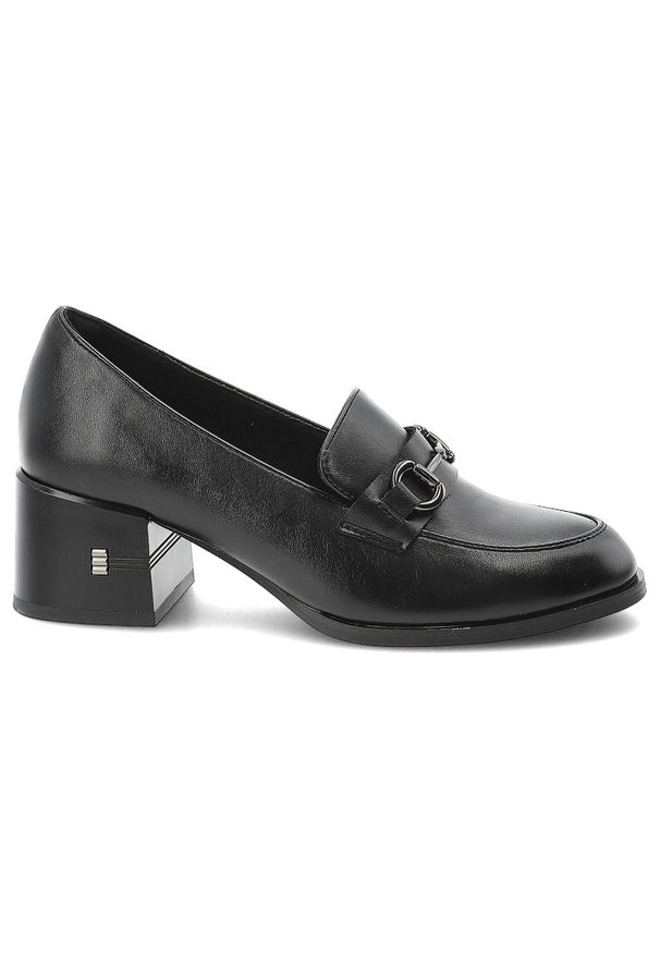 Półbuty damskie Vinceza, cholewka ze skóry naturalnej licowej wsuwany fason z ozdobnym paskiem i metalową klamrą, czarne, 18116. Zapięcie: klamry. Kolor: czarny. Materiał: skóra. Szerokość cholewki: normalna