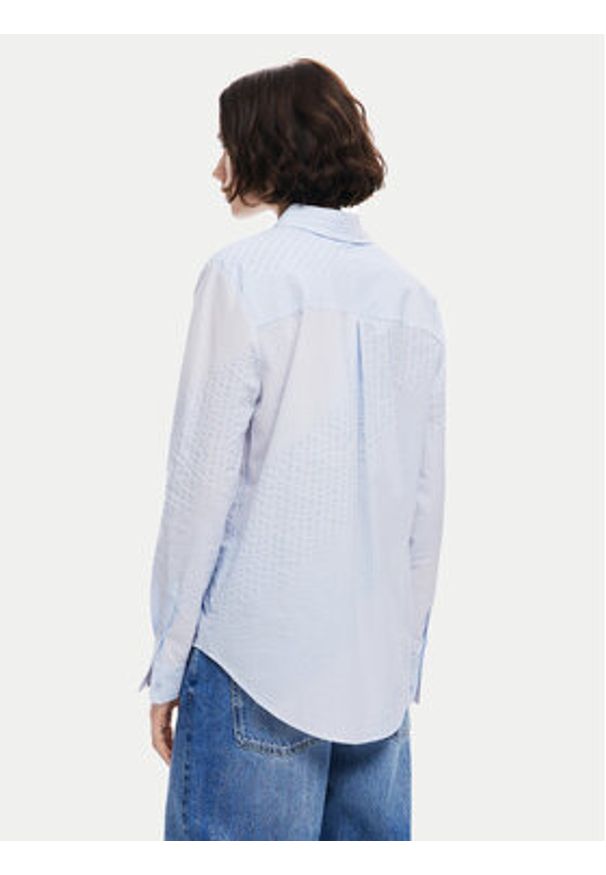 Desigual Koszula Chiba 24WWCW22 Błękitny Regular Fit. Kolor: niebieski. Materiał: bawełna