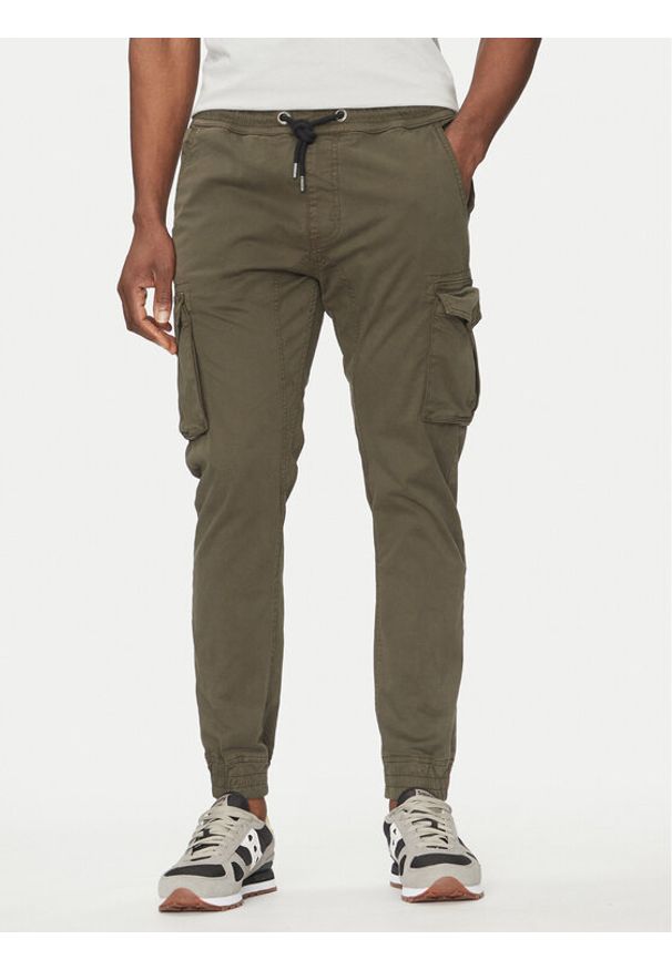 Alpha Industries Joggery Twill 116202 Zielony Regular Fit. Kolor: zielony. Materiał: bawełna