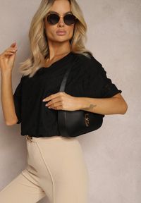 Renee - Czarna Koronkowa Bluzka z Krótkim Rękawkiem Ulalia. Kolor: czarny. Materiał: koronka. Długość rękawa: krótki rękaw. Długość: krótkie. Styl: elegancki #4