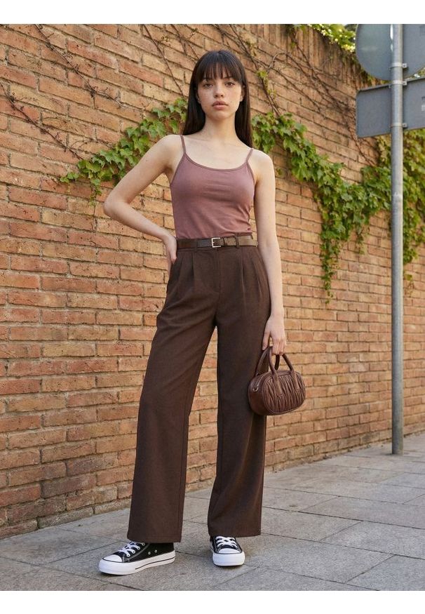 Sinsay - Koszulka na ramiączkach - brązowy. Kolor: brązowy. Długość rękawa: na ramiączkach