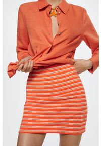 mango - Mango spódnica Rama kolor pomarańczowy mini prosta. Okazja: na co dzień. Stan: podwyższony. Kolor: pomarańczowy. Materiał: dzianina, włókno. Styl: casual