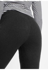 bonprix - Legginsy termiczne z paskiem w prążek. Kolor: czarny. Wzór: prążki #2