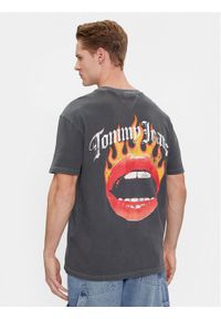 Tommy Jeans T-Shirt Vintage Fire Lips DM0DM18280 Szary Regular Fit. Kolor: szary. Materiał: bawełna. Styl: vintage #1
