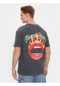 Tommy Jeans T-Shirt Vintage Fire Lips DM0DM18280 Szary Regular Fit. Kolor: szary. Materiał: bawełna. Styl: vintage