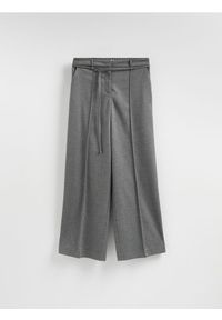 Reserved - Spodnie z kantem - ciemnoszary. Kolor: szary. Materiał: wiskoza, tkanina #1