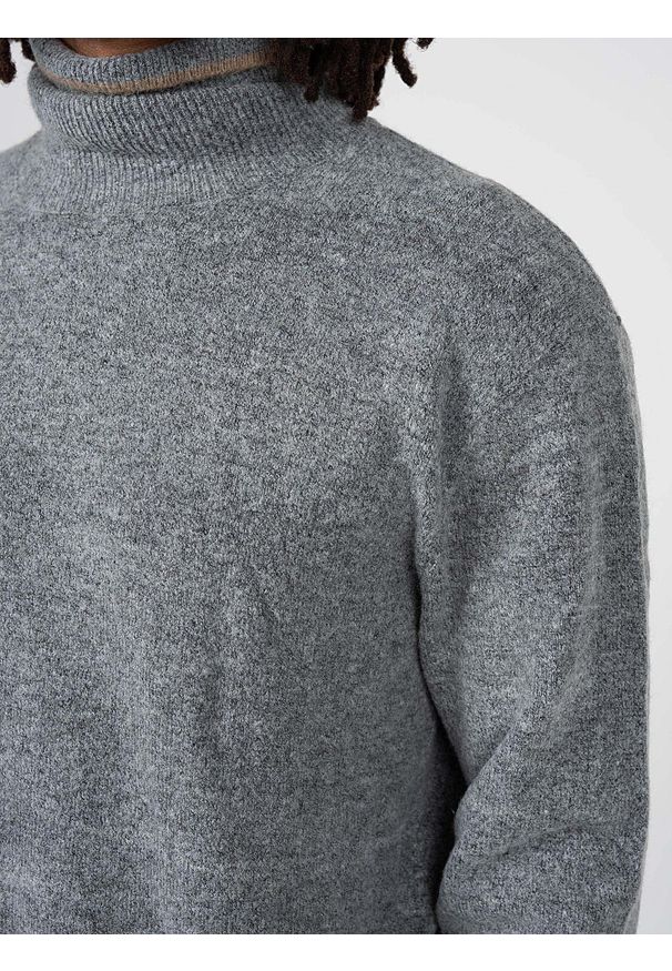 Pepe Jeans Sweter "Mario" | PM702254 | Mario | Mężczyzna | Szary. Okazja: na co dzień. Typ kołnierza: golf. Kolor: szary. Materiał: elastan, akryl, wełna, poliester, poliamid. Styl: casual