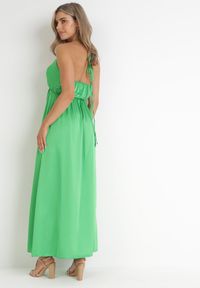 Born2be - Jasnozielona Sukienka Hyrmaea. Kolor: zielony. Materiał: koronka. Długość rękawa: bez rękawów. Typ sukienki: kopertowe. Styl: wakacyjny. Długość: maxi