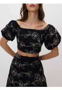 Reserved - Top z bufkami - czarny. Kolor: czarny. Materiał: bawełna, tkanina. Długość: krótkie #1