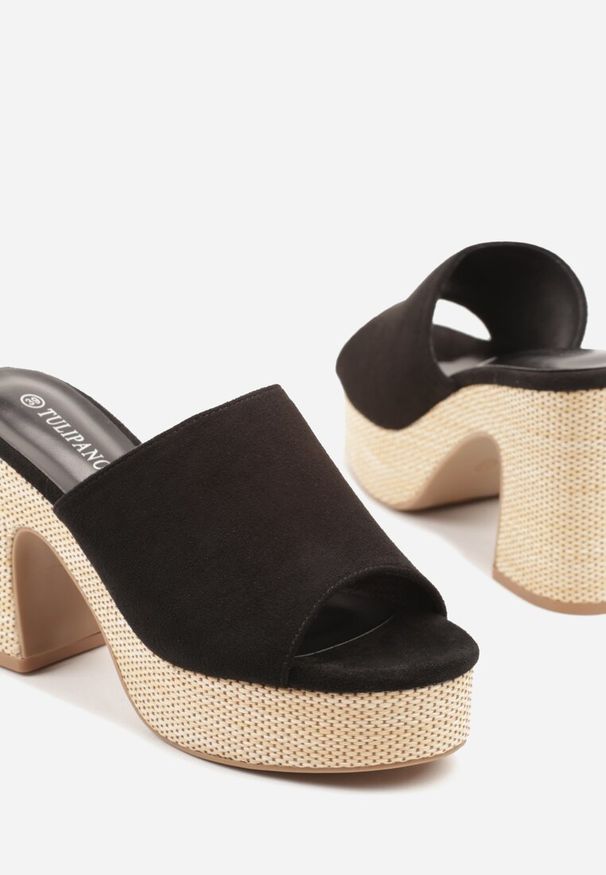 Born2be - Czarne Klapki z Imitacji Zamszu na Słupku i Platformie Tenorela. Okazja: na co dzień. Kolor: czarny. Materiał: zamsz. Obcas: na platformie. Styl: casual, elegancki, wizytowy