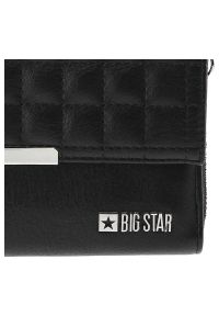 Big Star Accessories - Czarny Duży Damski Portfel Big Star Pikowany Z Uchwytem. Kolor: czarny. Wzór: aplikacja. Materiał: pikowane. Styl: elegancki