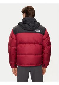 The North Face Kurtka puchowa 1996 Retro Nuptse NF0A3C8D Czerwony Loose Fit. Kolor: czerwony. Materiał: syntetyk. Styl: retro #3