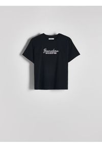 Reserved - T-shirt z haftem - czarny. Kolor: czarny. Materiał: bawełna, dzianina. Wzór: haft #1