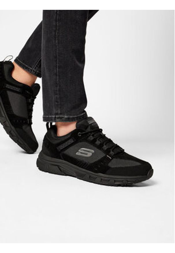 skechers - Skechers Trekkingi Oak Canyon 51893/BBK Czarny. Kolor: czarny. Materiał: materiał. Sport: turystyka piesza