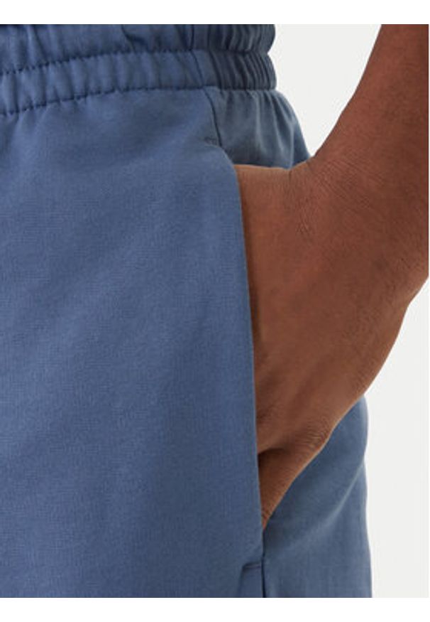 EA7 Emporio Armani Szorty sportowe 7M001315 AF13512 Niebieski Regular Fit. Kolor: niebieski. Materiał: bawełna. Styl: sportowy