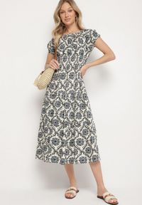 Born2be - Czarna Sukienka z Bawełną i Bufiastymi Rękawami Revilee. Okazja: na co dzień, na spacer. Kolor: czarny. Materiał: bawełna. Wzór: aplikacja. Styl: casual, elegancki #3