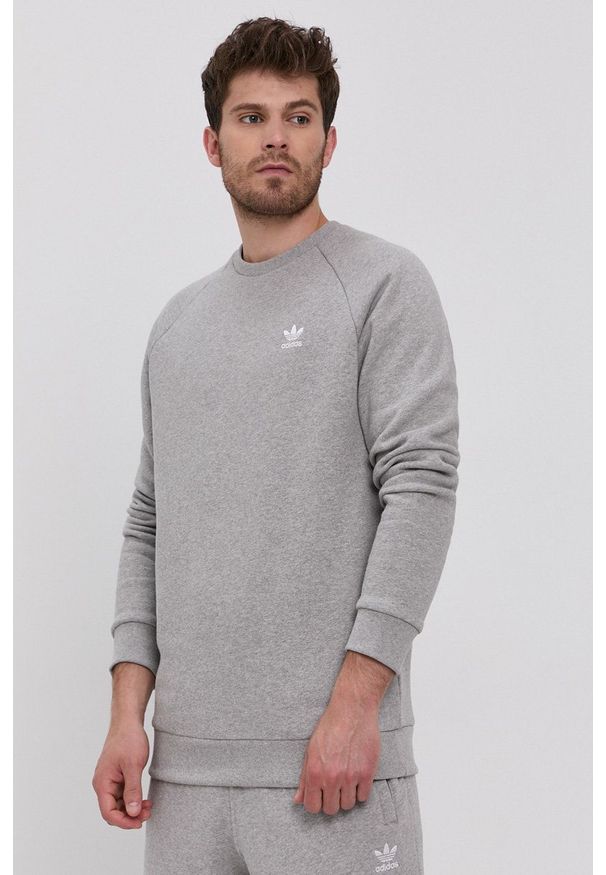 adidas Originals Bluza męska kolor szary gładka. Okazja: na co dzień. Kolor: szary. Długość rękawa: raglanowy rękaw. Wzór: gładki. Styl: casual
