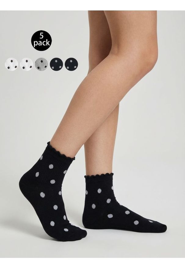 Sinsay - Zestaw skarpetek w grochy z falowanym ściągaczem 5 pack - wielobarwny. Wzór: grochy