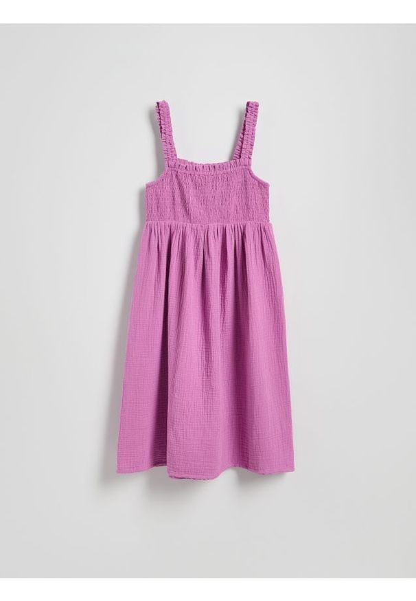 Reserved - Muślinowa sukienka na ramiączkach - fioletowy. Kolor: fioletowy. Materiał: bawełna. Długość rękawa: na ramiączkach