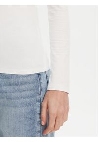 Guess Bluzka O5RI00 KBBU1 Biały Regular Fit. Kolor: biały. Materiał: bawełna