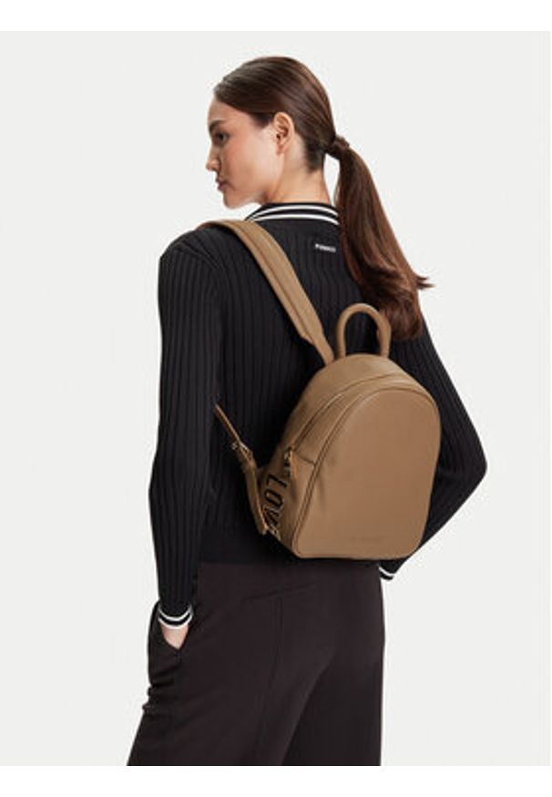 Love Moschino - LOVE MOSCHINO Plecak JC4030PP1NLT0104 Beżowy. Kolor: beżowy. Materiał: skóra
