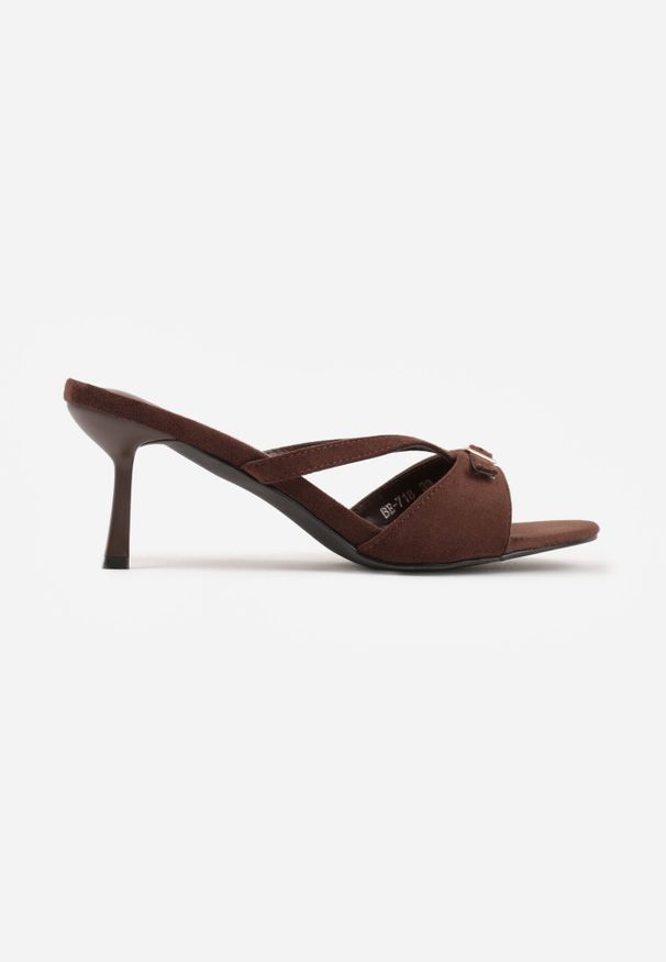 Born2be - Brązowe Eleganckie Klapki na Szpilce z Ozdobnymi Paskami i Sprzączką Malirodia. Okazja: na wesele, na ślub cywilny. Kolor: brązowy. Materiał: satyna. Wzór: paski. Obcas: na szpilce. Styl: elegancki