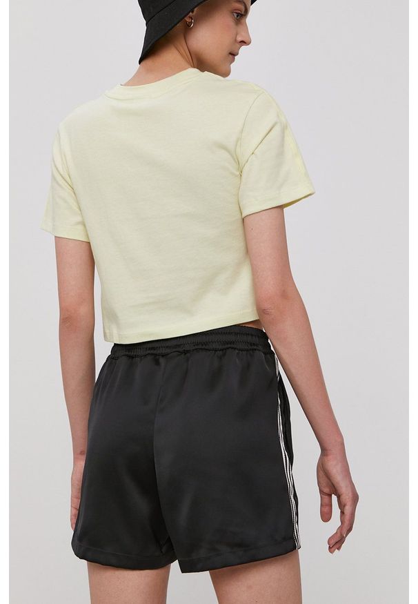 adidas Originals - Szorty. Kolor: czarny. Materiał: tkanina, materiał