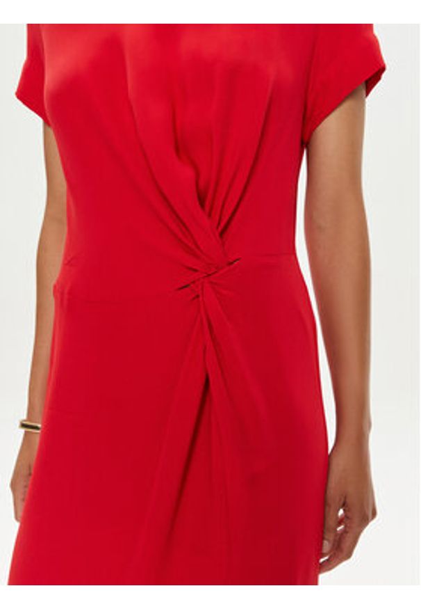 Herskind Sukienka codzienna Noelle 5205736 Czerwony Regular Fit. Okazja: na co dzień. Kolor: czerwony. Materiał: wiskoza. Typ sukienki: proste. Styl: casual