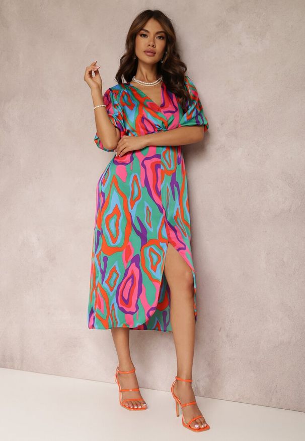 Renee - Zielono-Różowa Sukienka Katopis. Kolor: zielony. Wzór: kolorowy. Typ sukienki: kopertowe. Styl: wizytowy. Długość: midi