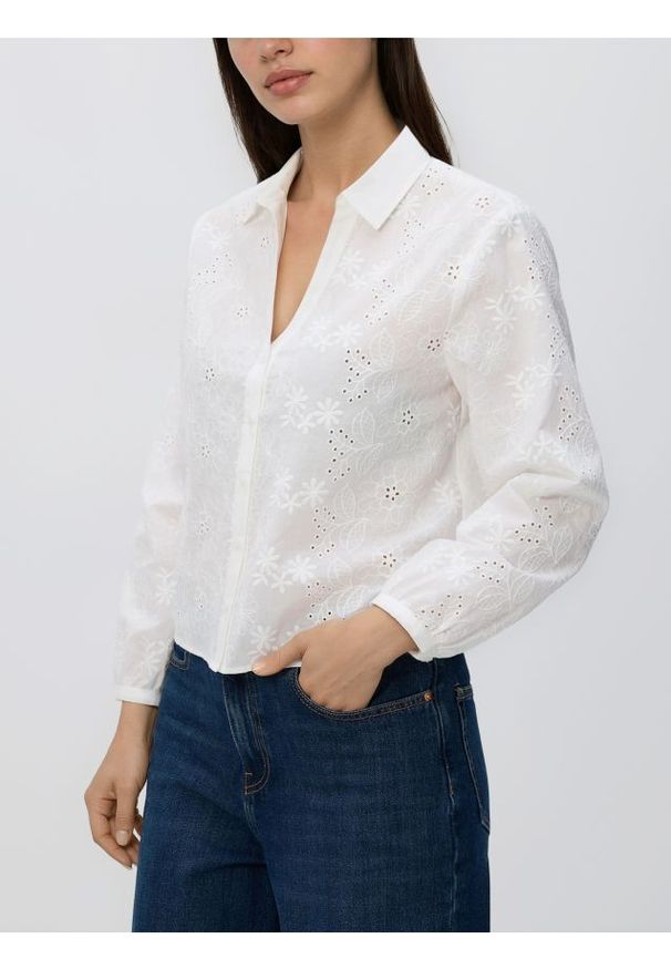 Reserved - Koszula z haftem - biały. Kolor: biały. Materiał: bawełna. Wzór: haft