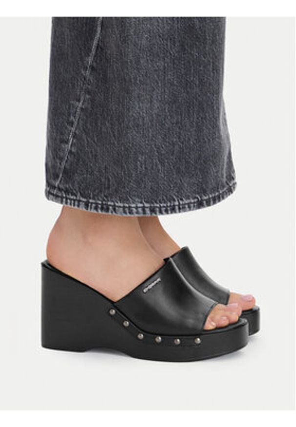 G-Star RAW - G-Star Raw Klapki CEO-19769-01 Czarny. Kolor: czarny. Materiał: skóra