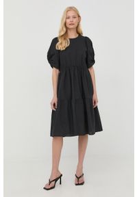 GESTUZ - Gestuz sukienka bawełniana kolor czarny mini rozkloszowana. Kolor: czarny. Materiał: bawełna. Długość rękawa: krótki rękaw. Typ sukienki: rozkloszowane. Długość: mini #4