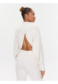 Guess Sweter Tokio W3BR58 Z3B50 Biały Regular Fit. Kolor: biały. Materiał: syntetyk #5