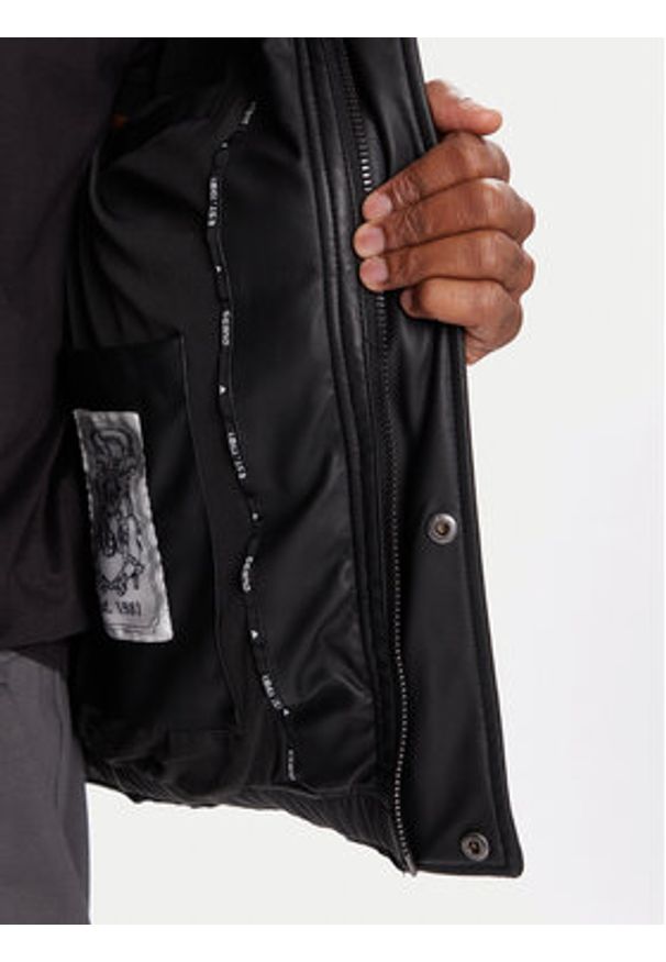 Guess Kurtka zimowa M5BL2F W1050 Czarny Regular Fit. Kolor: czarny. Materiał: skóra. Sezon: zima