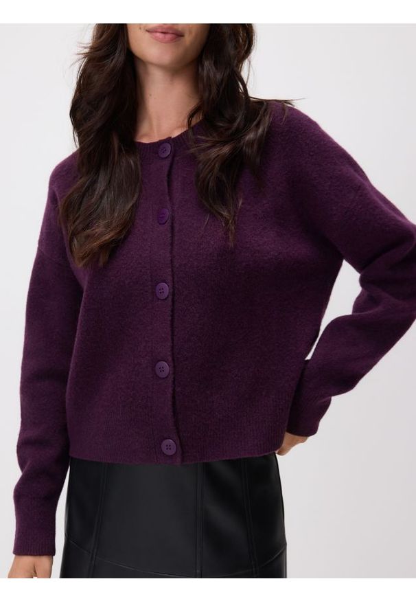 Reserved - Kardigan z obniżoną linią ramion - ciemnofioletowy. Kolor: fioletowy. Materiał: dzianina, wełna
