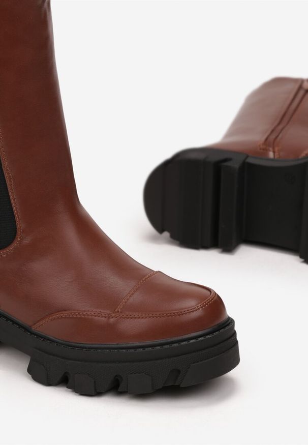 Renee - Brązowe Botki Sztyblety na Grubej Podeszwie Tenn. Zapięcie: zamek. Kolor: brązowy. Materiał: skóra, materiał. Szerokość cholewki: normalna