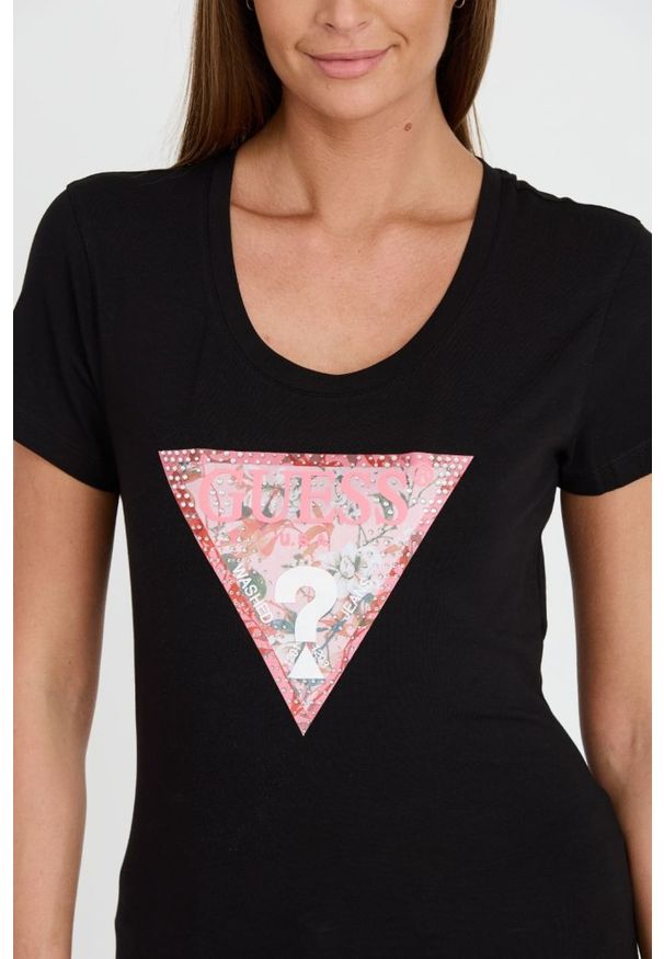 Guess - GUESS Czarny damski t-shirt Satin Triangle Tee, Rozmiar XS. Kolor: czarny