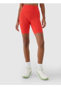 4f - 4F Legginsy kolarki bezszwowe treningowe damskie - czerwone XS/S. Stan: podwyższony. Kolor: czerwony. Materiał: dzianina, włókno, syntetyk, materiał, elastan. Długość: krótkie. Wzór: gładki, ze splotem, jednolity. Sport: fitness