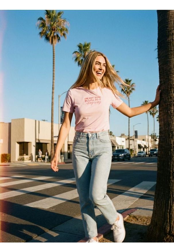 Sinsay - Koszulka z napisem "I'm not sure but II'll do it anyway" - różowy. Kolor: różowy. Wzór: napisy