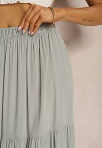 Renee - Szara Wiskozowa Spódnica High Waist z Gumką w Talii i Falbanką Christiara. Stan: podwyższony. Kolor: szary. Materiał: wiskoza. Sezon: lato