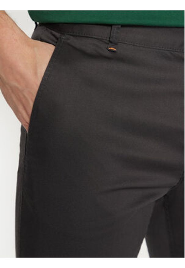 BOSS Chinosy 50531133 Czarny Slim Fit. Kolor: czarny. Materiał: bawełna