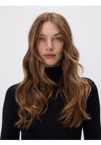 Reserved - Bawełniany golf - czarny. Typ kołnierza: golf. Kolor: czarny. Materiał: bawełna #1