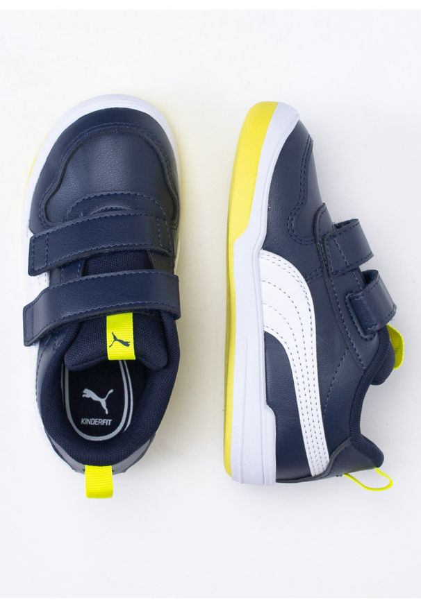 Sneakersy dziecięce granatowe Puma Multiflex SL V INF 380741-08. Okazja: na co dzień. Zapięcie: rzepy. Kolor: niebieski. Materiał: syntetyk, materiał. Szerokość cholewki: normalna