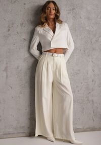 Renee - Białe Garniturowe Spodnie Szerokie z Wiskozy z Paskiem Moun. Kolor: biały. Materiał: wiskoza. Styl: elegancki #1