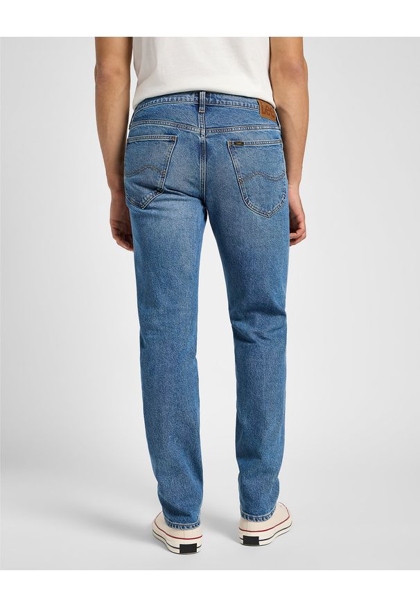 Lee - LEE MĘSKIE SPODNIE JEANSOWE DAREN ZIP FLY RIVERWAY 112355810
