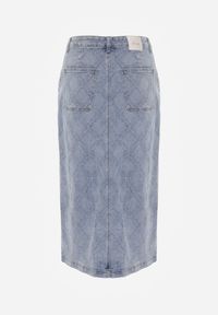 Renee - Niebieska Jeansowa Spódnica z Bawełny Zdobiona Printem w Romby i Rozcięciem Chrissna. Kolor: niebieski. Materiał: bawełna, jeans. Wzór: nadruk, aplikacja. Styl: elegancki #5